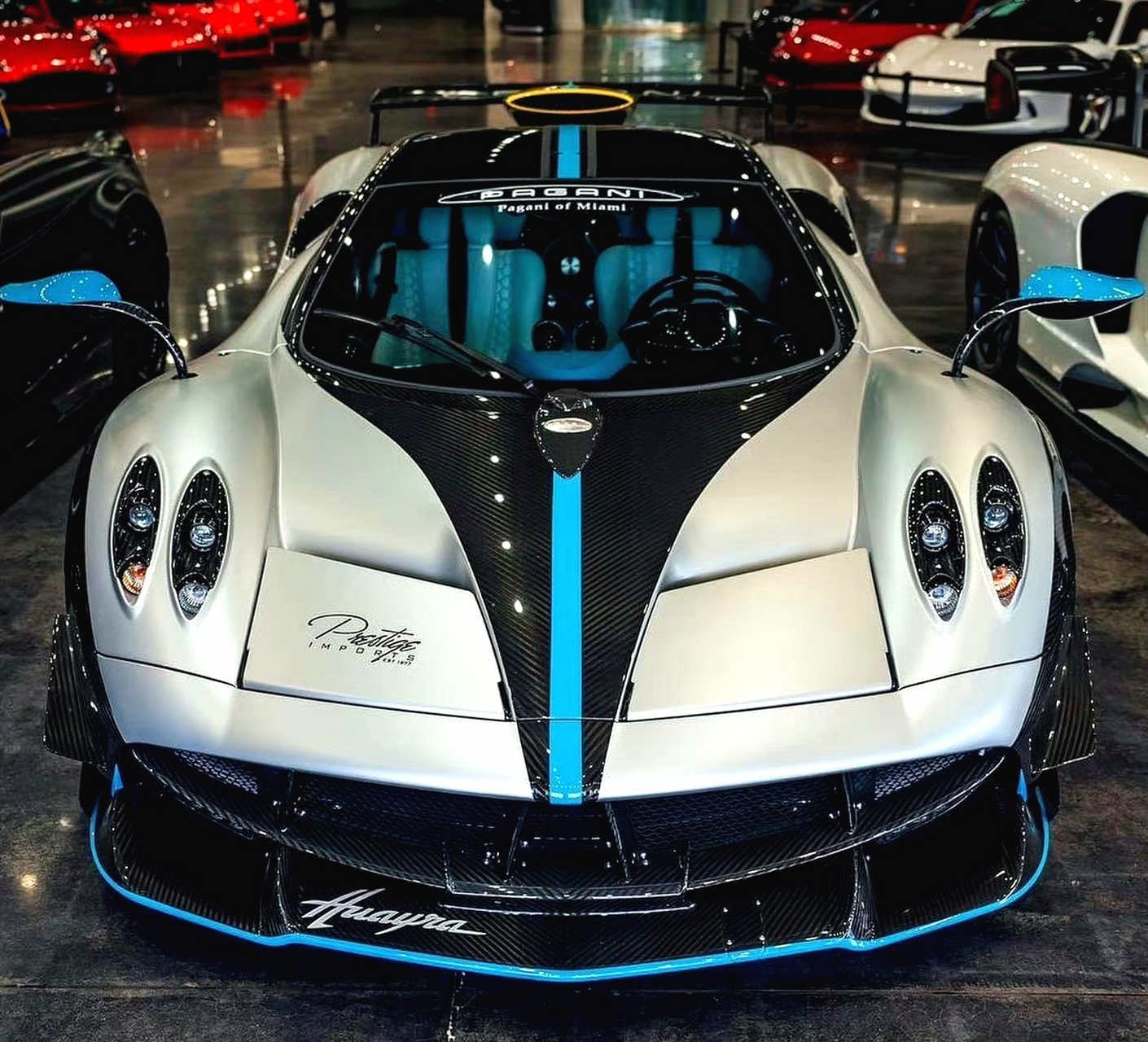 传说中的帕加尼 huayra l  ultimo paitgr,据说全球限量1台,不知是否