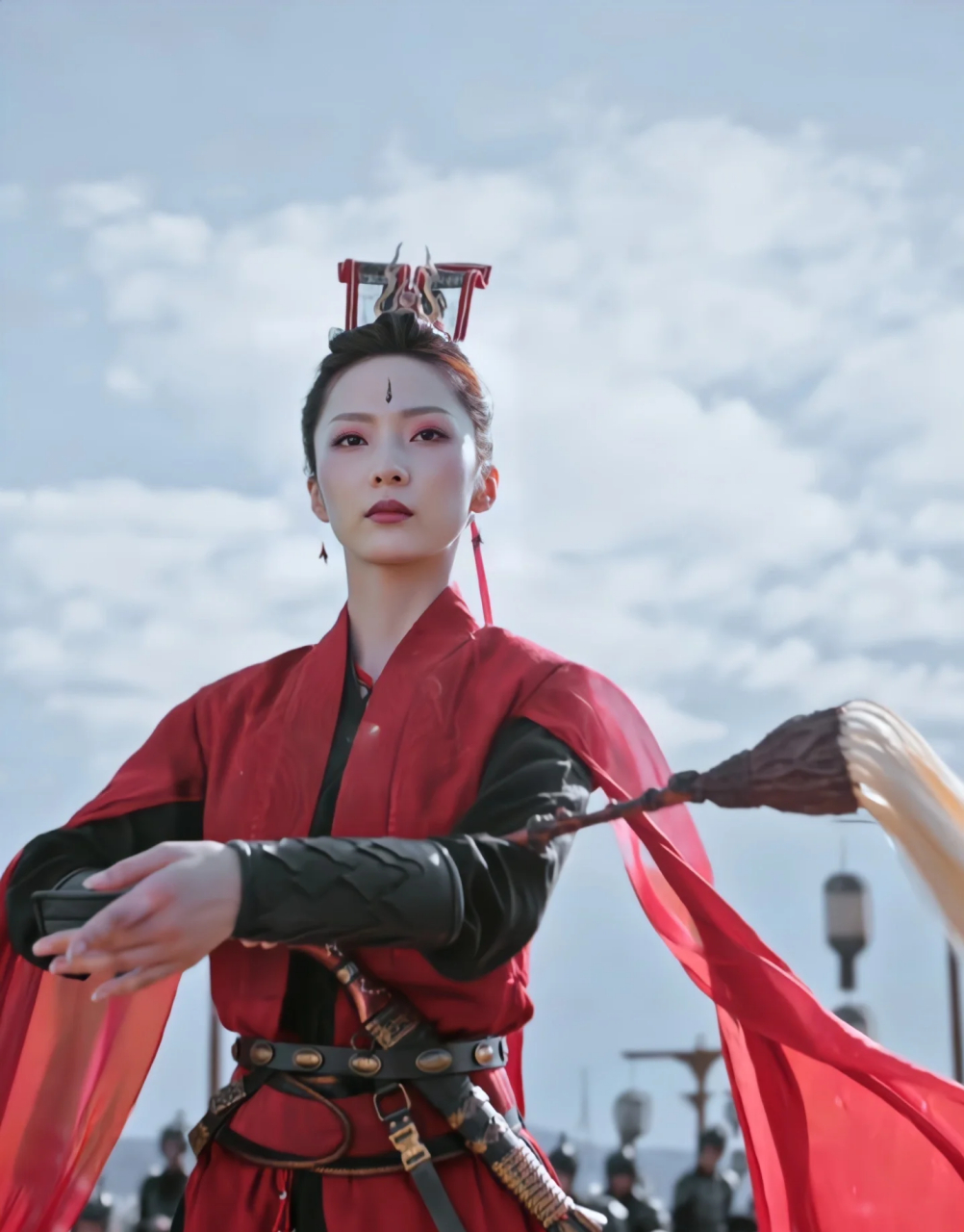 《长月烬明》是懂选女演员的 符玉和姒婴 又美又飒气场超强 打戏一气