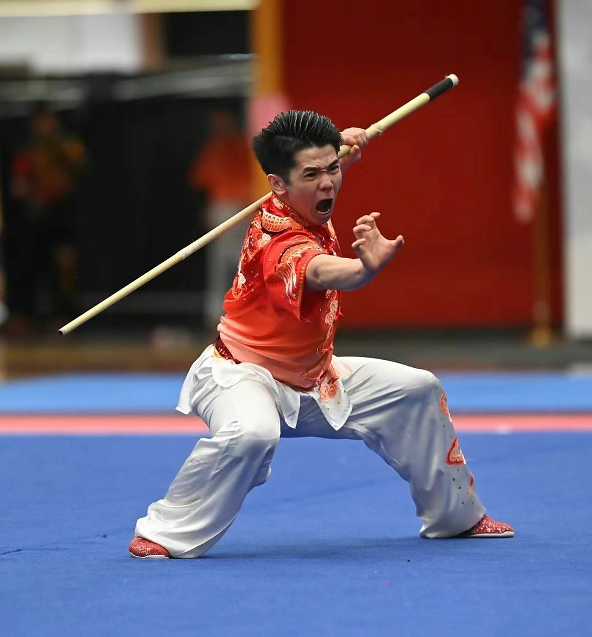 百度秋冬打卡挑战赛# 中华武术不分年纪强身健体