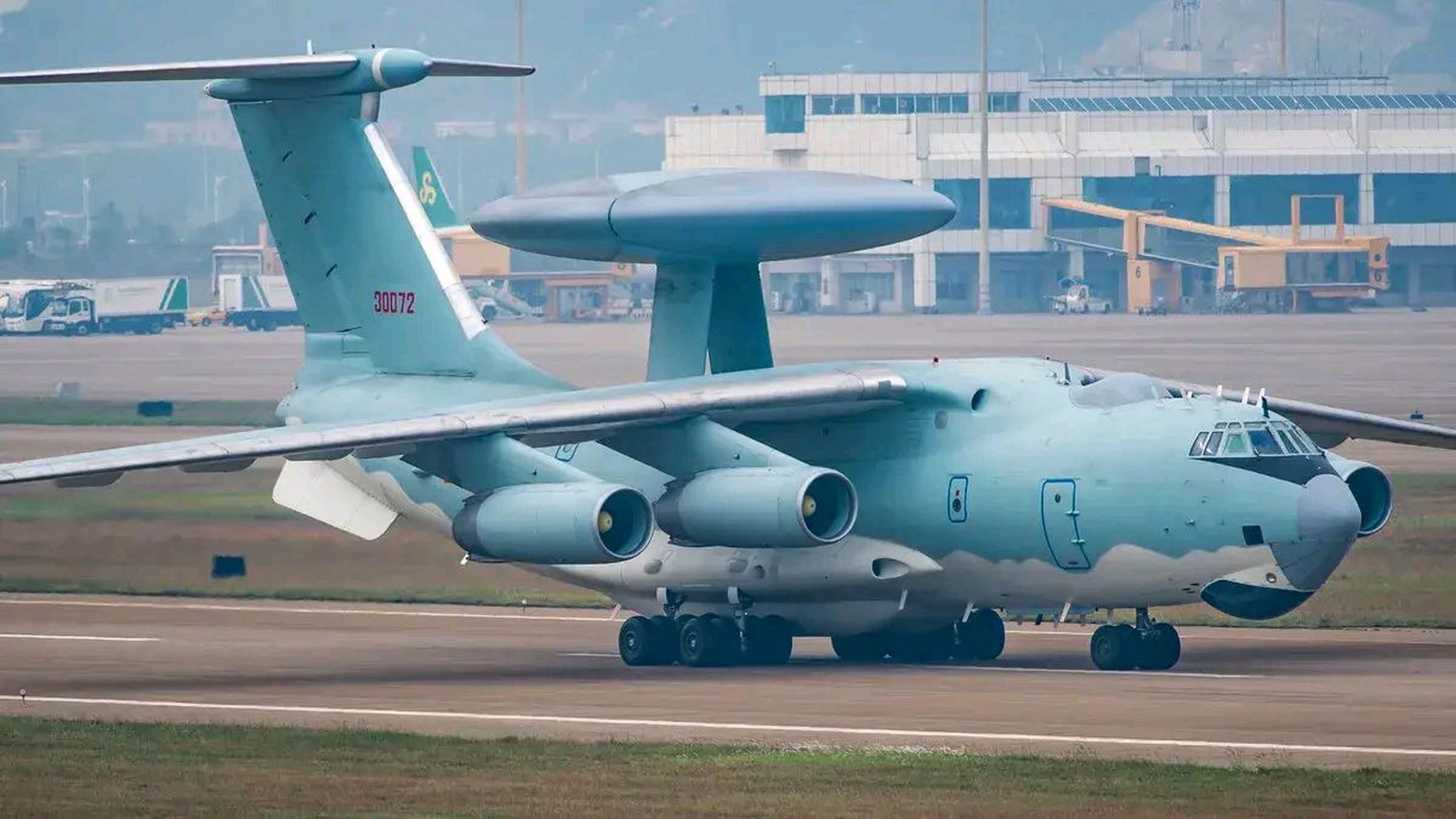 中国空军的"空警"2000空中预警机,被俗称为"争气机",是中国在面对美国