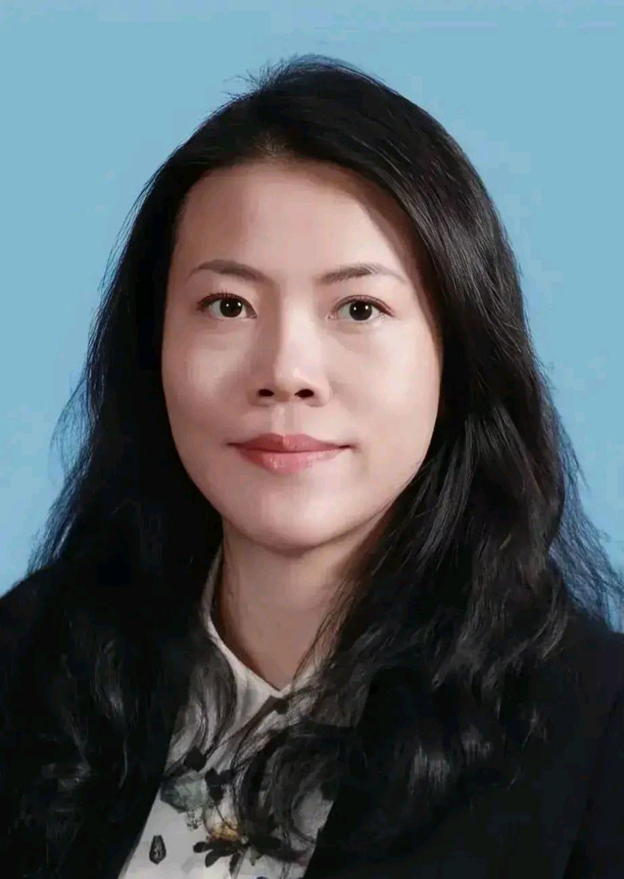 玩"金蝉脱壳",碧桂园暴雷,杨惠妍卸任董事长,转让20%所属基金,买房者