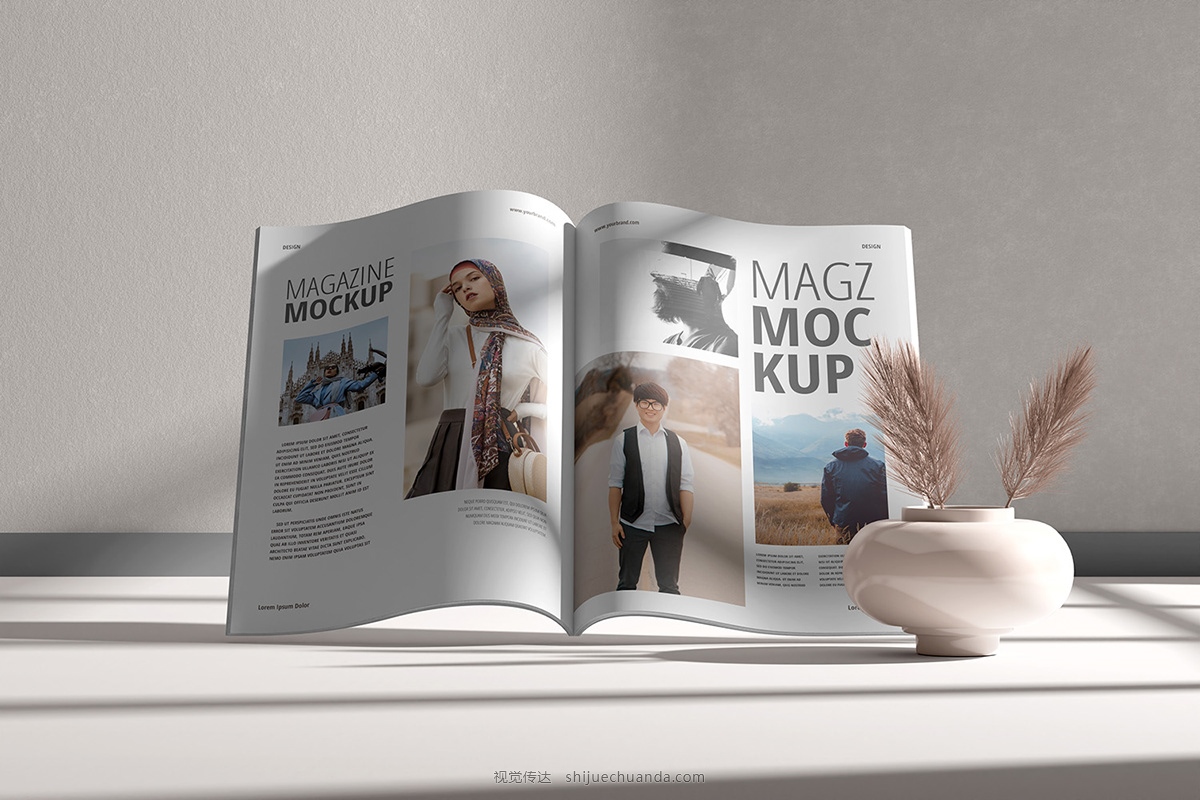 Magazine Mockup-9.jpg