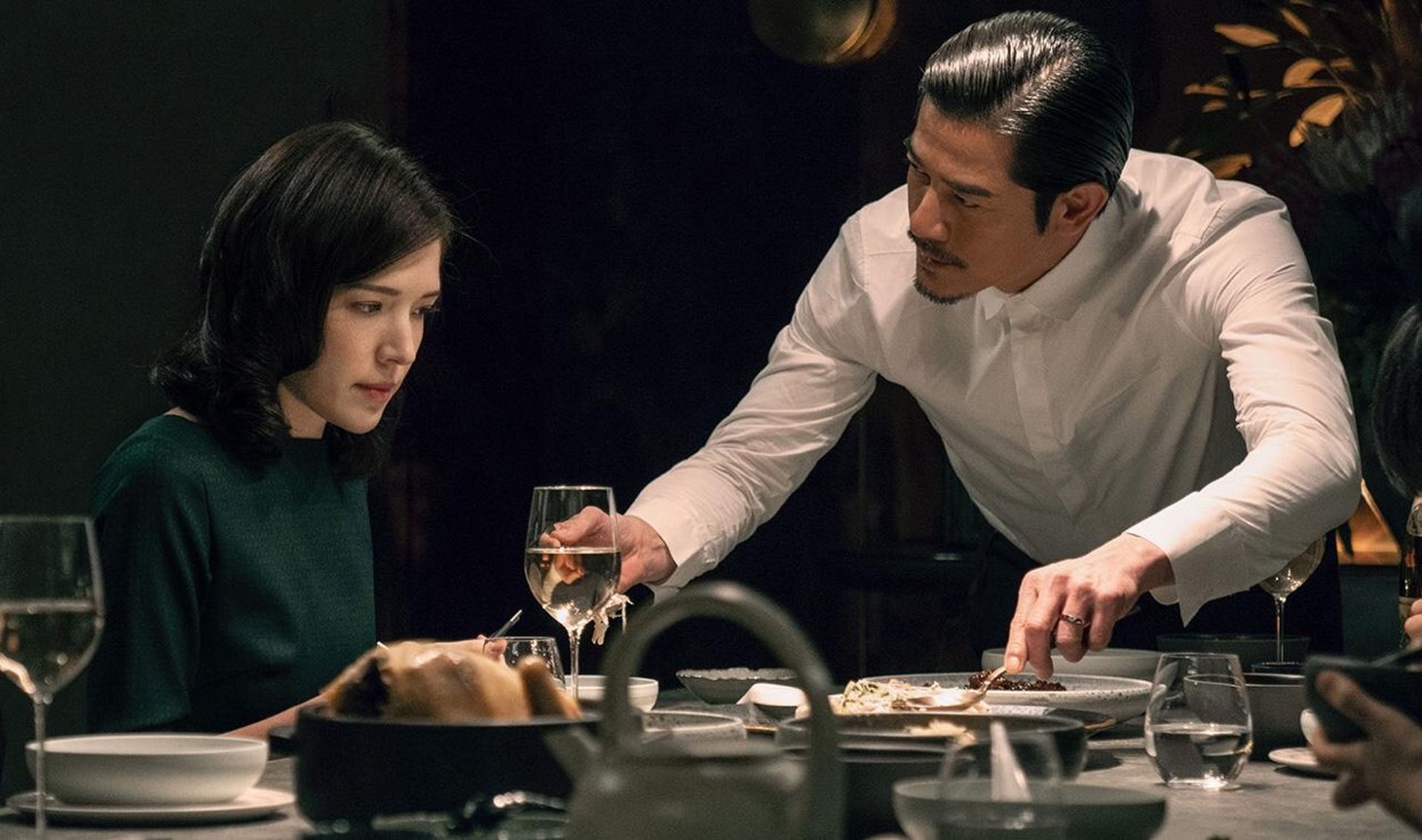 《秘密访客》这部电影虽然有《寄生虫》《辑魂》的