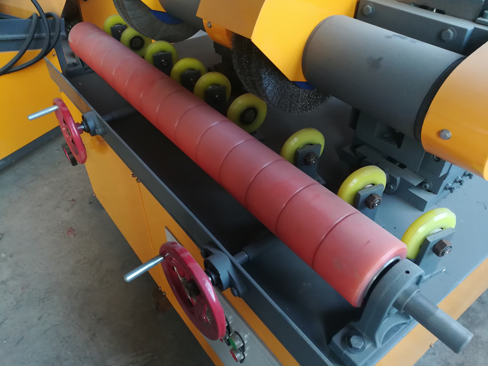 抛光机外圆轴抛光除锈机械无心外圆磨床镜面外圆打磨 #外圆抛光机