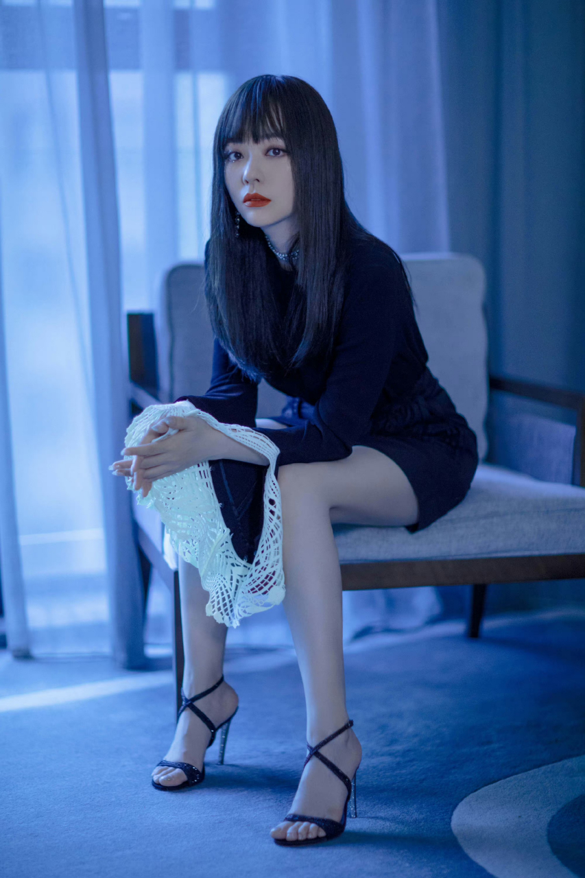 张靓颖 高跟凉鞋美jio丫[爱你][爱你] 676767#张靓颖