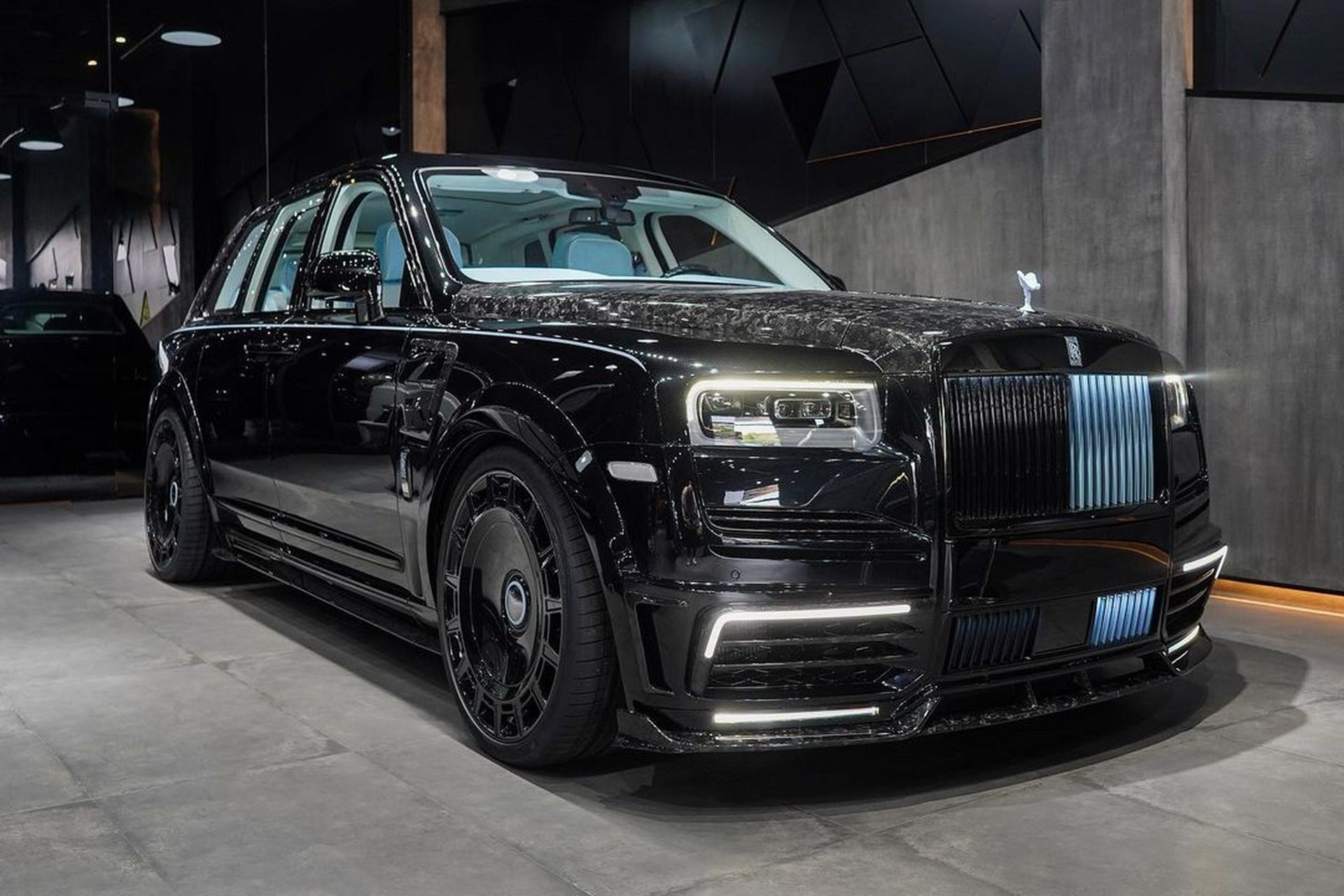 迈莎锐rolls royce cullinan 67