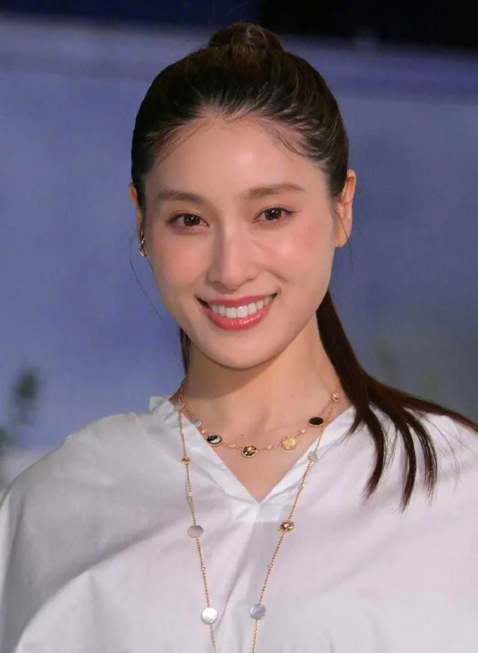 寻找百度ai写手计划# 土屋太凤产子后首亮相,状态看起来十分不错 8月