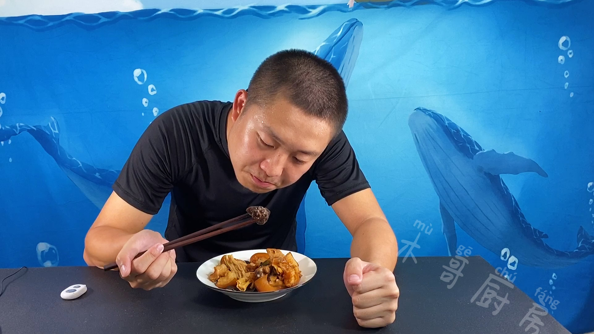 猪脚与砂锅的碰撞,满满的胶原蛋白,这样做出来能吃好几碗饭