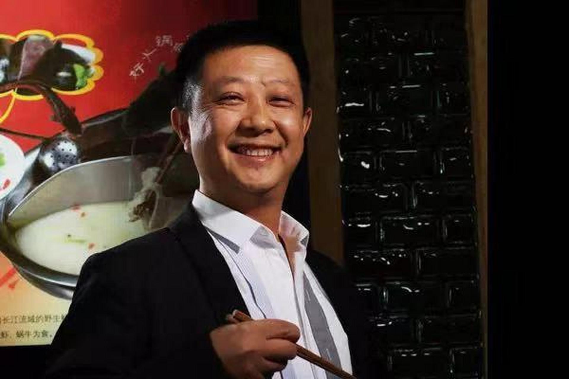 海底捞半年亏了近10亿,创始人张勇夫妇却还是新加坡首富!