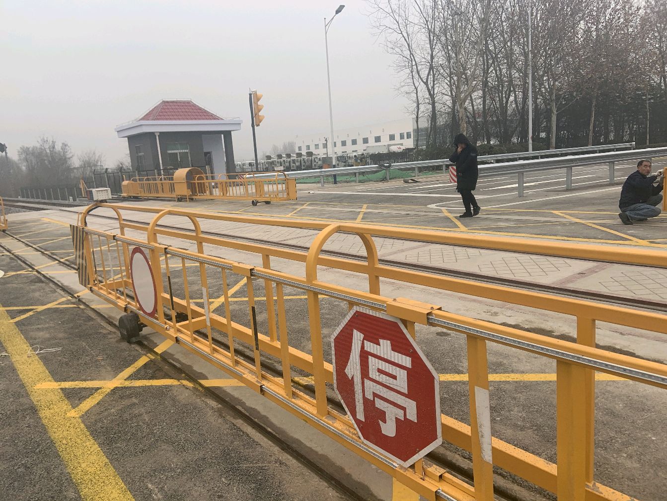 定了|潍胶路平交道口12月31日正式开放通行