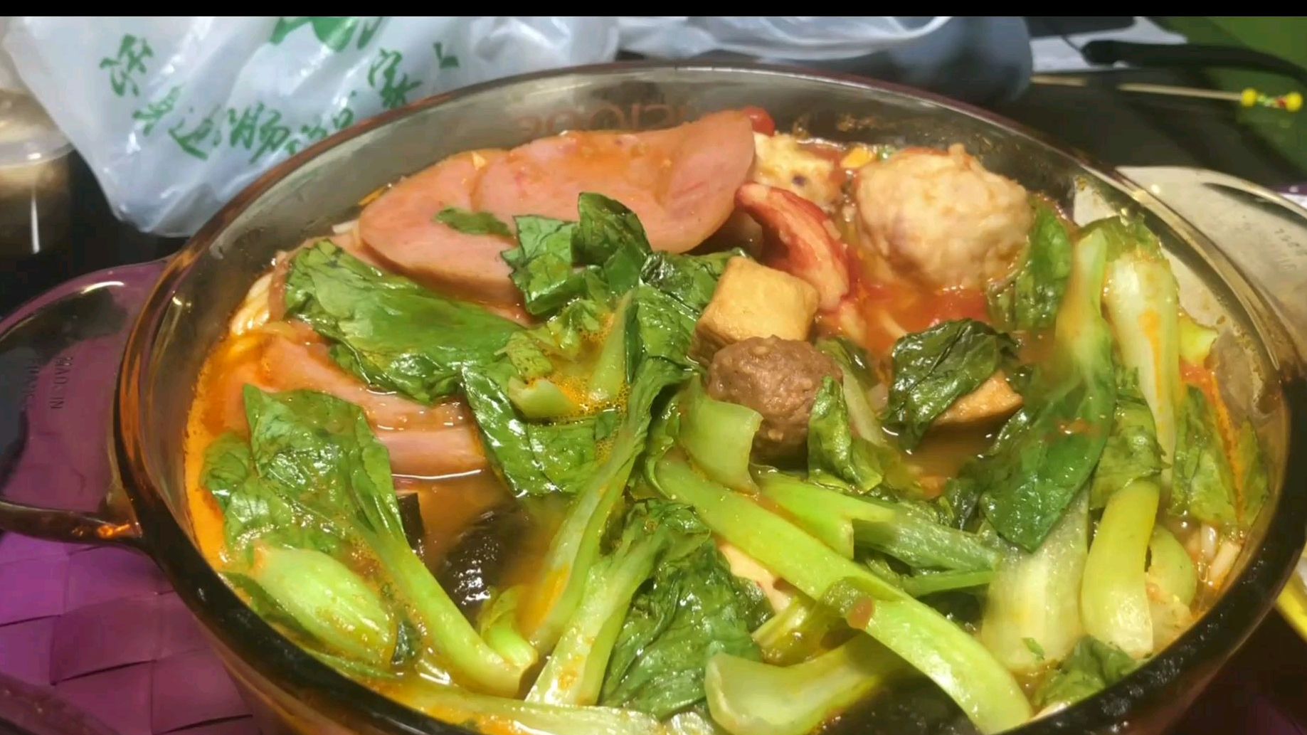 小姐姐教你一个厨房小白也能做的番茄米线,味道超级好吃