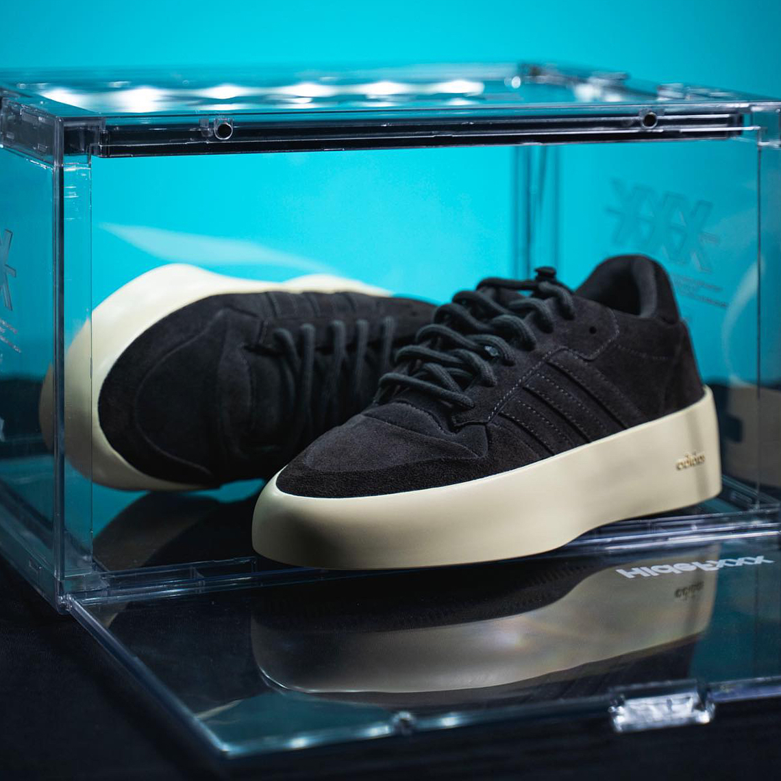 fear of god x adidas forum 86 lo 亮相"core black"配色