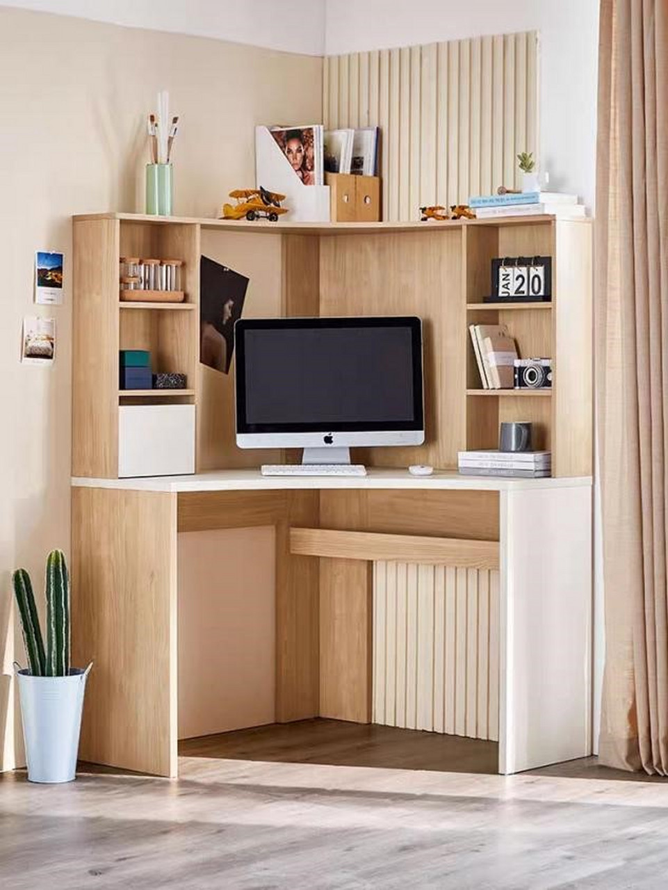 之前就刷到这种转角书桌,我就喜欢的不得了.家人们,谁懂呀?