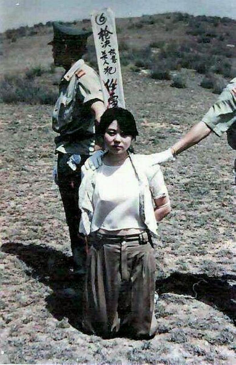 任雪前面有两个哥哥,对唯一的女儿,家里都宝贝得很,尤其两个哥