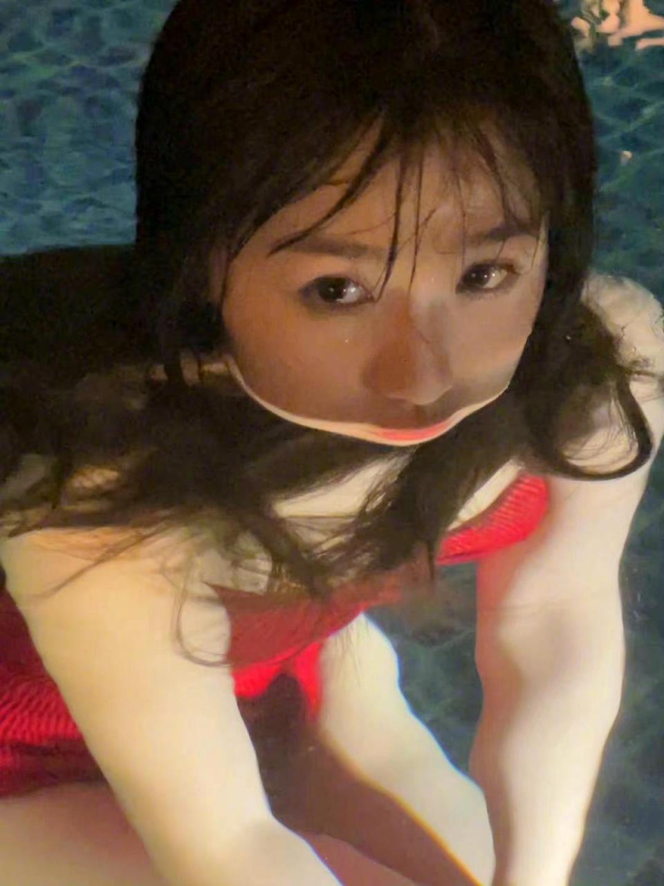 虞书欣 湿身泳装合集,不得不说这身材挺好的[没眼看]