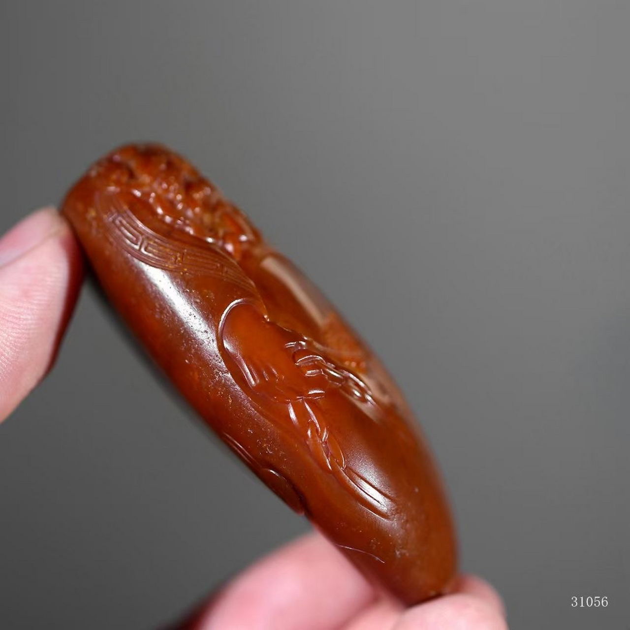 高端藏品 【钟馗】罕见和田玉红沁独籽,原皮原色纯天然无二上,皮色