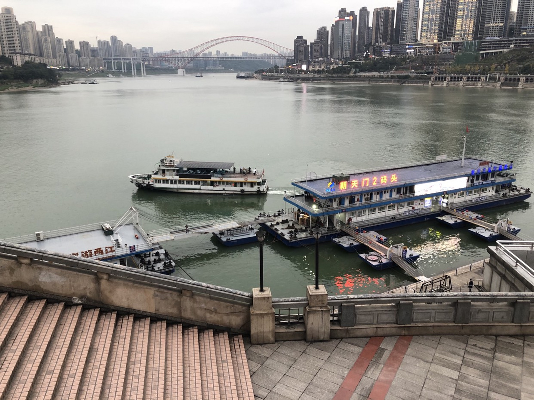 我感觉这个就是郑爽的私事呀,人家在美国结婚了,可能身体原因不好怀孕