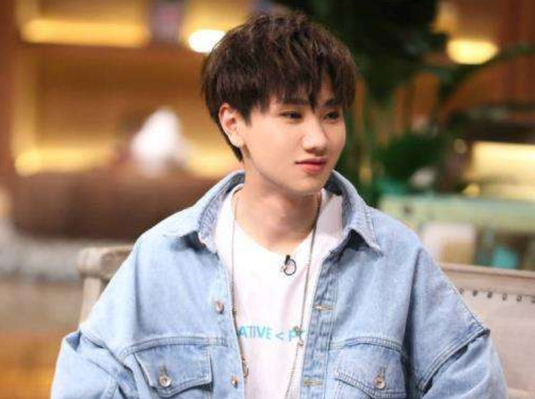 《无限偶像》官宣,汪苏泷和王霏霏加盟,选手却是"网红大乱斗"