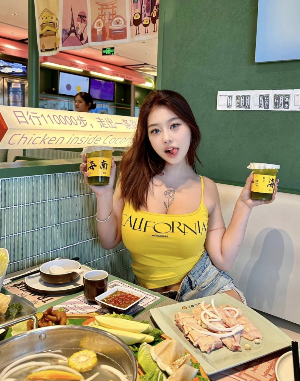 7月18日|今日感悟  跟闺蜜逛街 她们说说为什么老是摆造型 我回复道