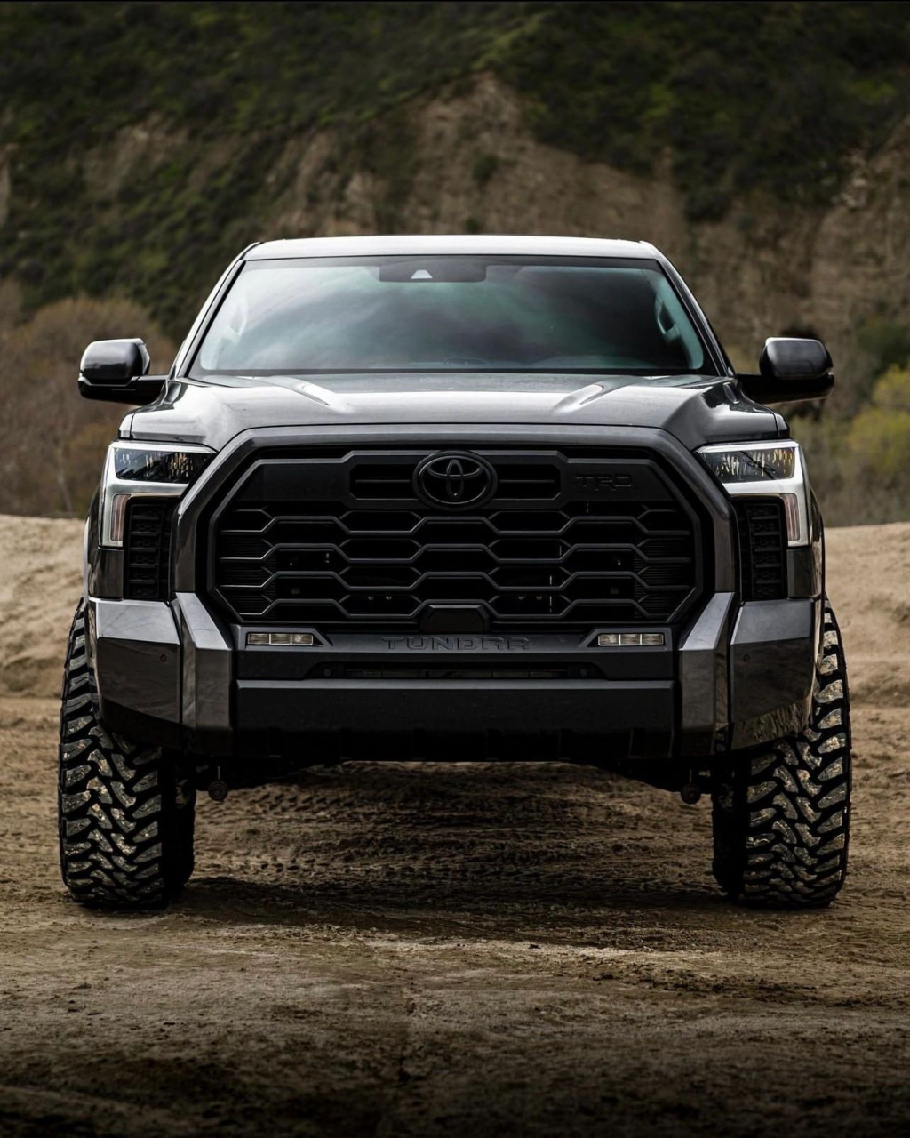 2022丰田坦途tundra sr5 trd 4x4,坦途全尺寸皮卡已逐渐成了福特,通用