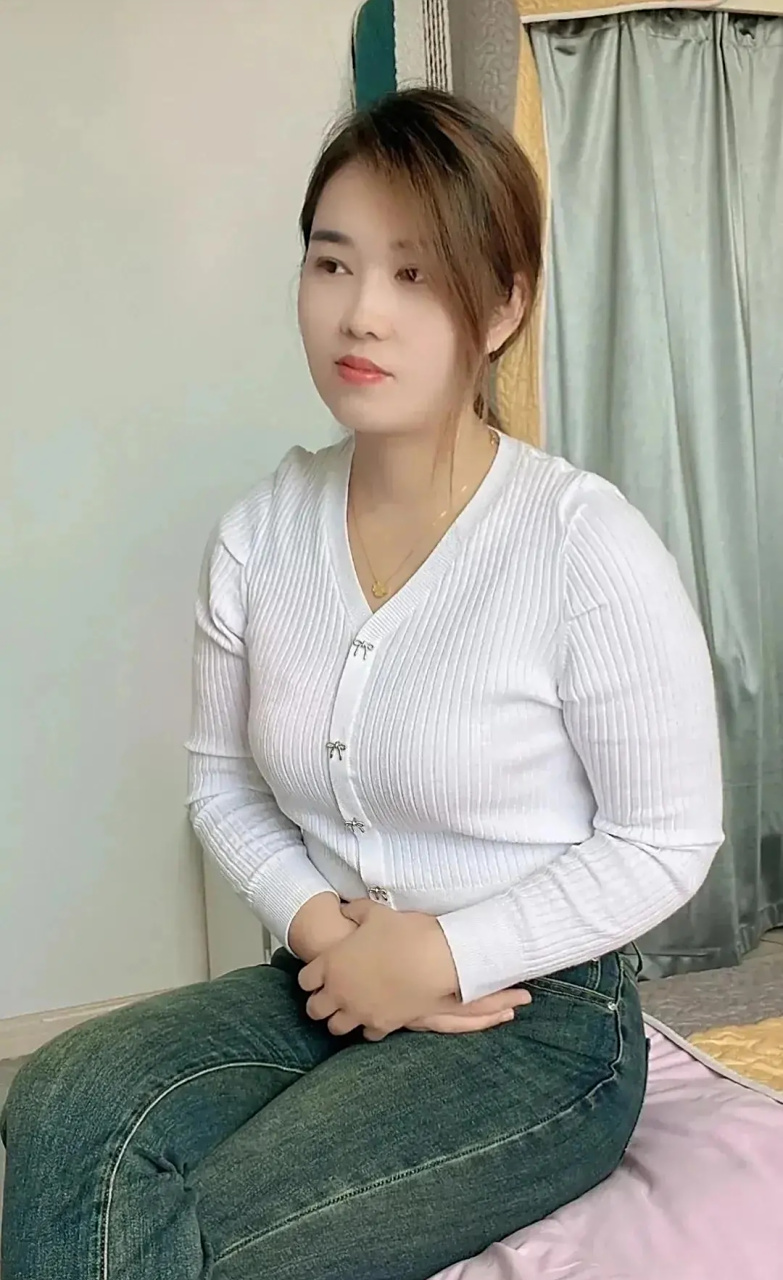 我和女朋友都是第二次结婚,各有两个儿子.我35岁,她33岁.