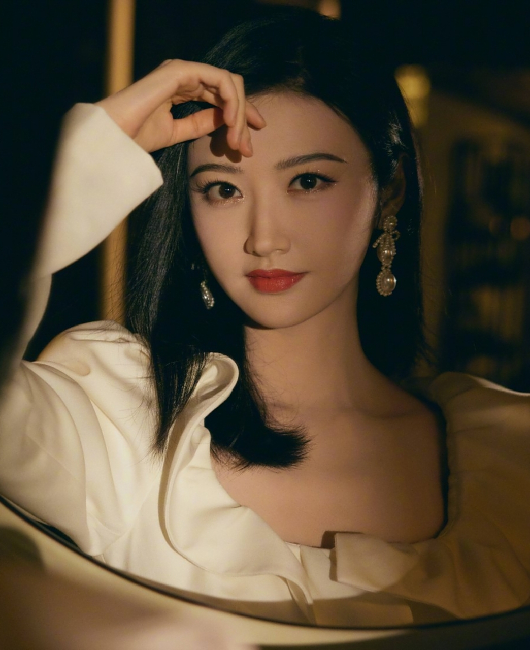我的天呐,她好正能量啊,以前真的没发现她能这么勇猛,一下子就对她路