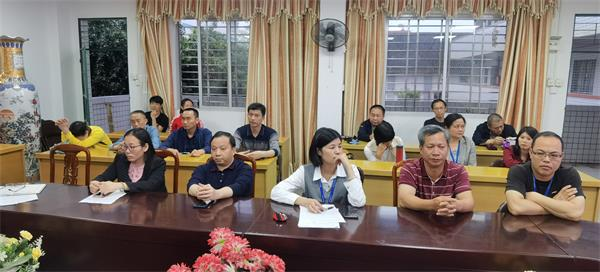 凝心聚力,力创佳绩:兴宁市叶塘中学高二年级召开月考重要会议