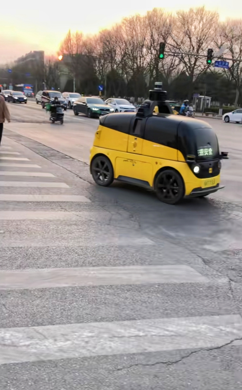 你遇到过无人驾驶小黄车吗?