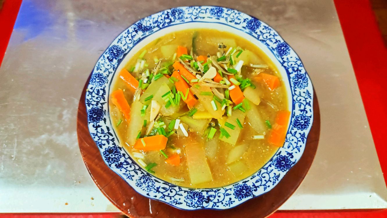 店主分享:“咸鱼炖冬瓜”的家常做法,美味又好吃,大家都爱吃