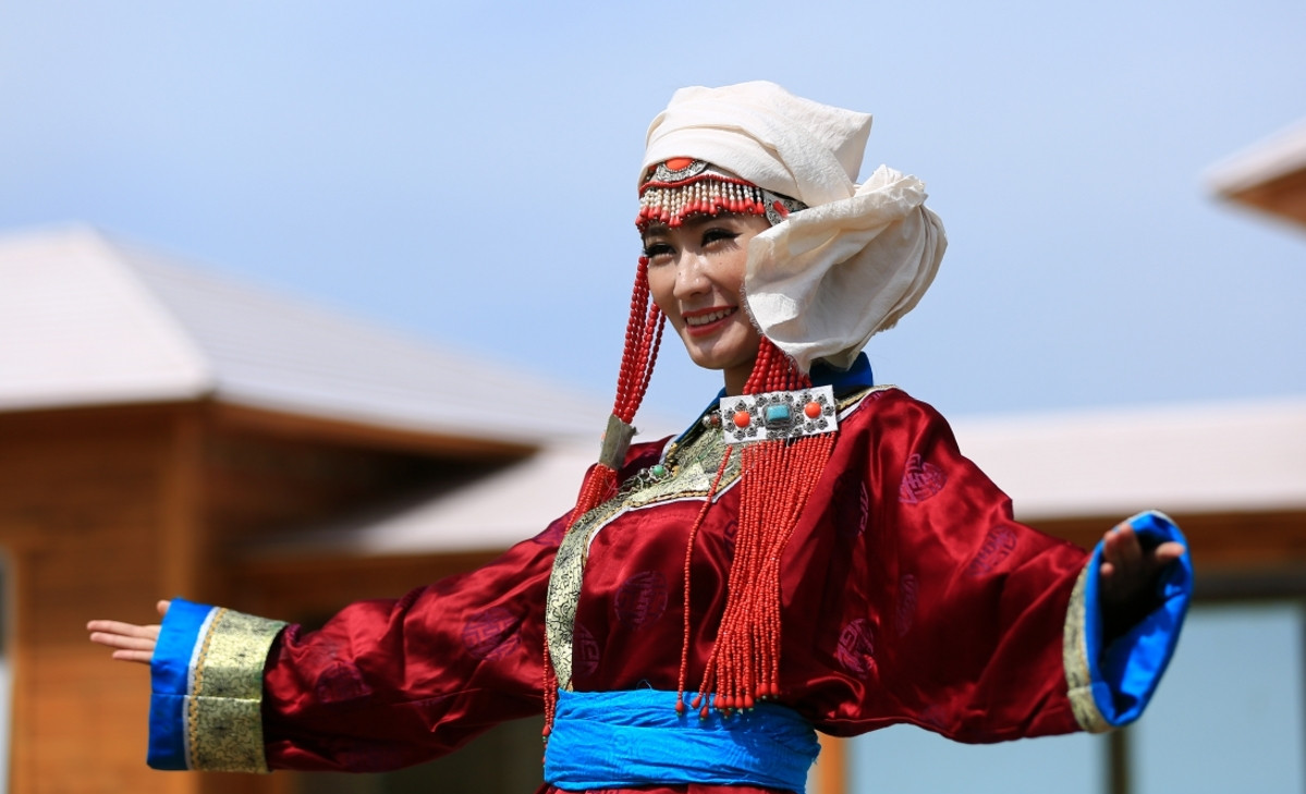 外蒙古独立70多年以来,如今与内蒙古相比,两地经济差距有多大