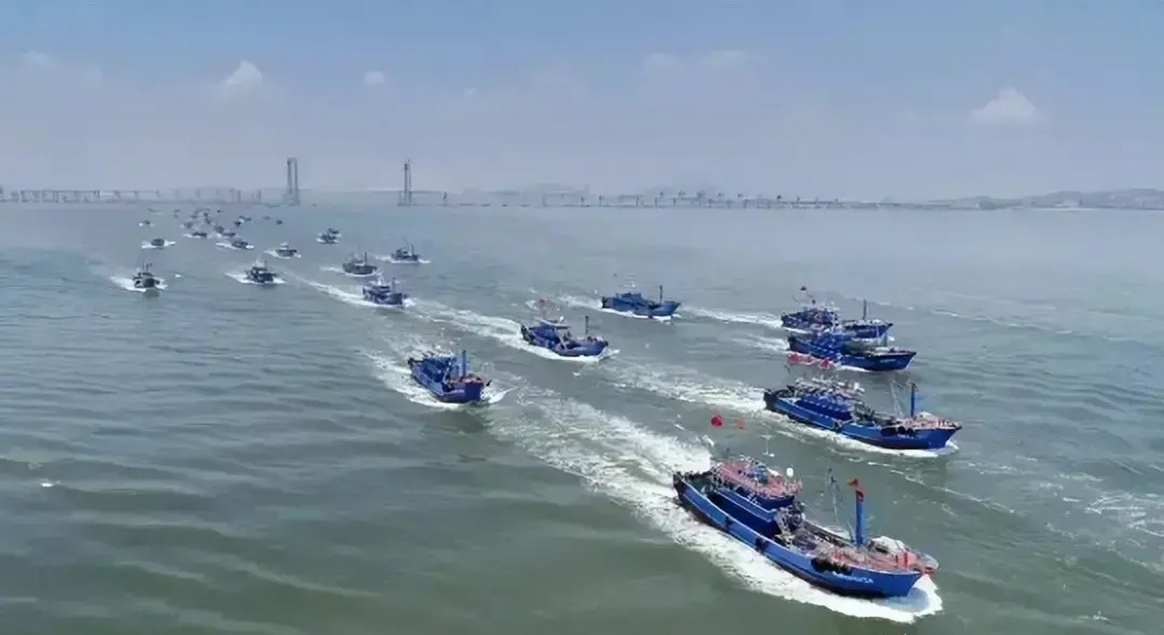 中国,一个拥有5000多艘超级渔船的国家!