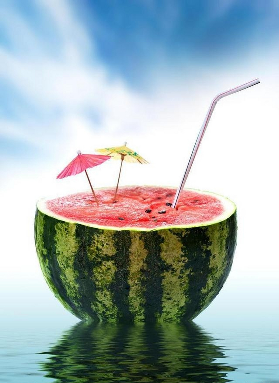 分享美食:冰镇西瓜 冰激凌=清凉一夏