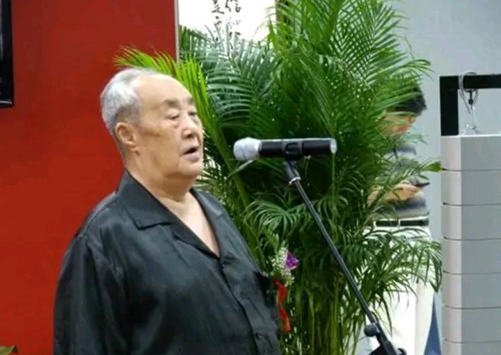 董占林中将:瓦弄大捷一战成名,连手下的警卫员,后来也成了中将