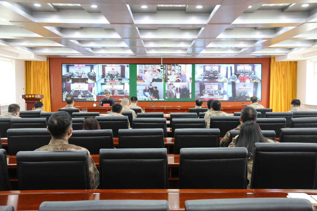 抚顺军分区举行"学习雷锋与传承红色血脉"报告会