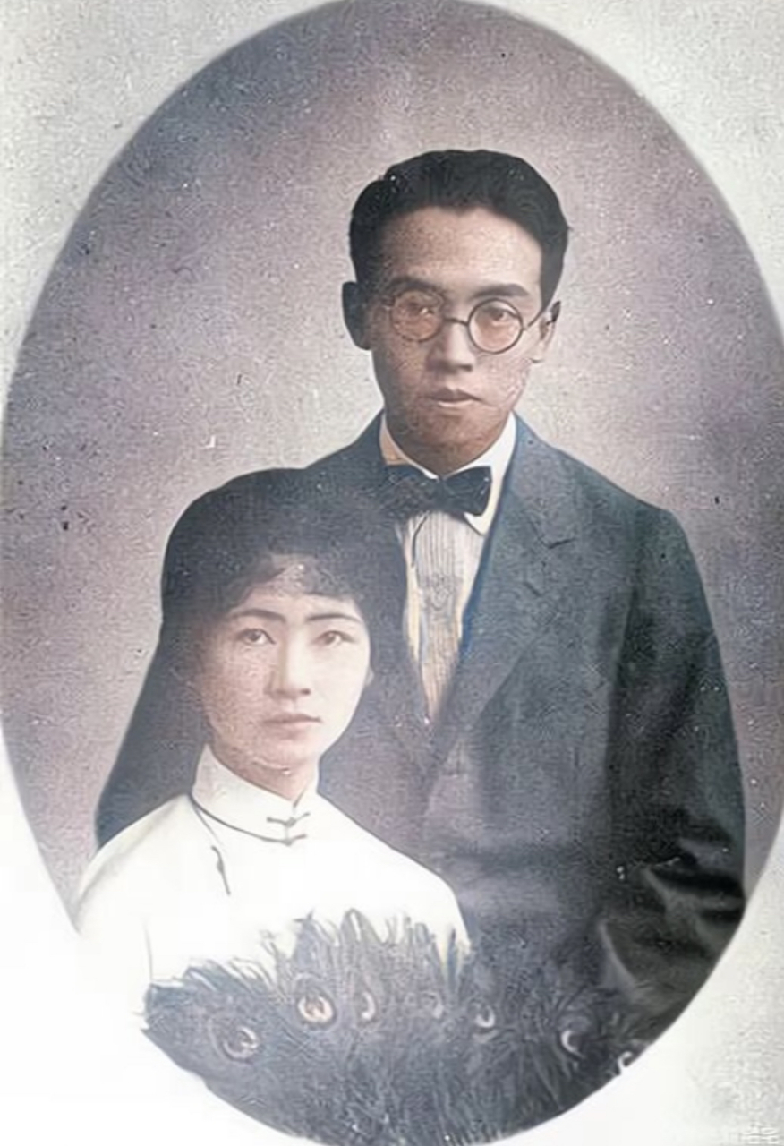 林徽因与丈夫梁思成的甜蜜结婚照 多么般配的一对