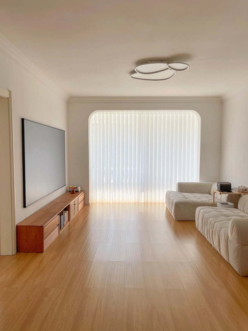 二手房02建筑92面积9802套内70平 没有豪华的装修 硬装只花了