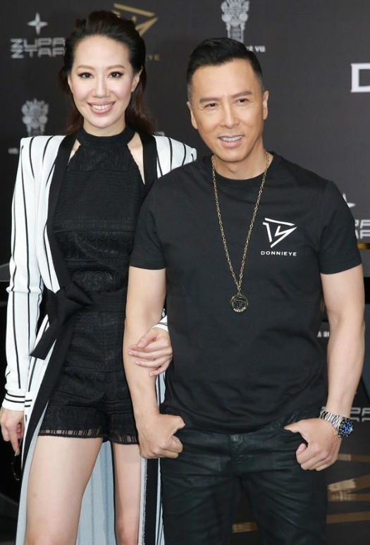 黄圣依甄子丹老婆同框输惨了,"明星"和"模特"的差别一目了然