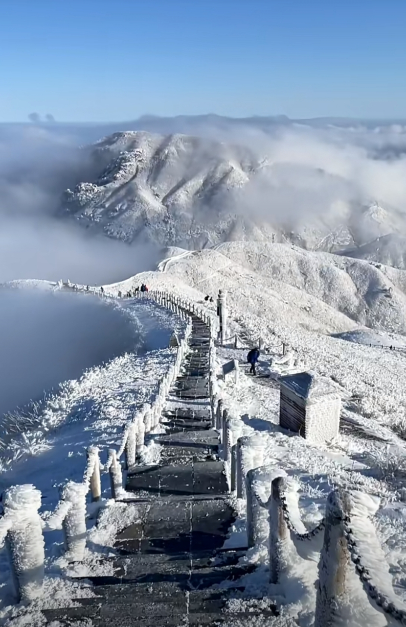 武功山的雪景,如临仙境!