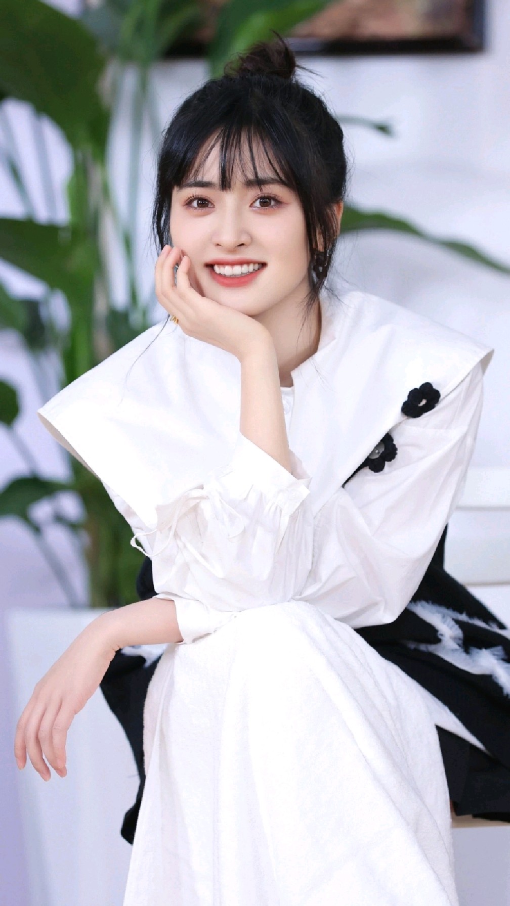 沈月感觉更适合日系风!清新甜美!-度小视