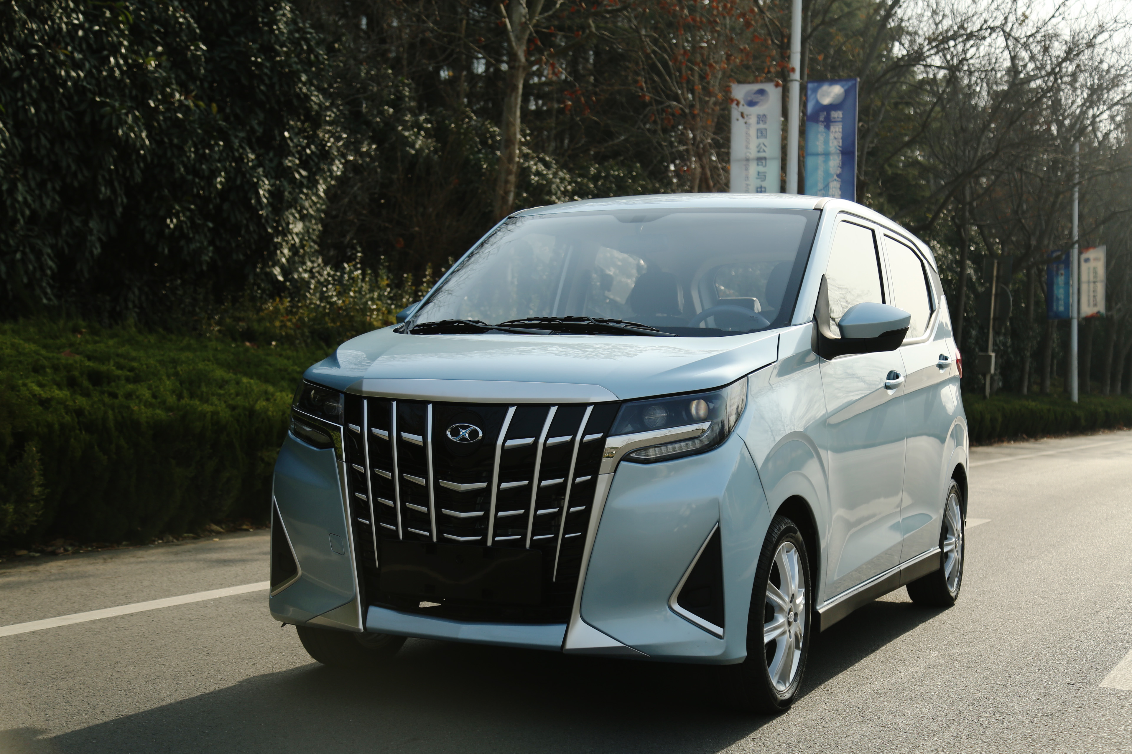 未奥新能源汽车测评