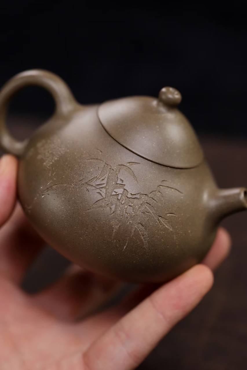 实力派工堂 磬宜堂 戴涛 酉禾一式  黄松陶刻装饰#紫砂壶# #全手工