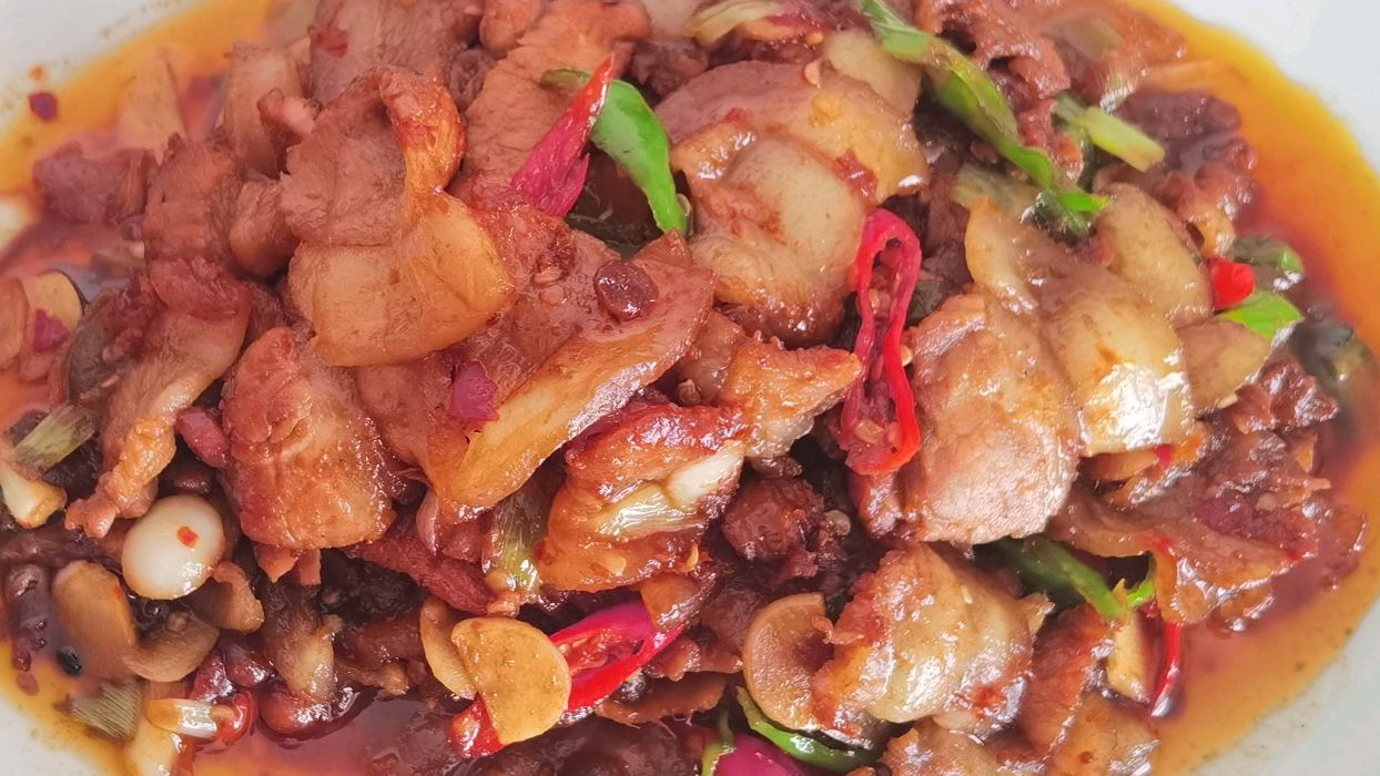 四川方言讲说回锅肉的正宗做法,肉香而不腻,好吃又下饭赶紧收藏