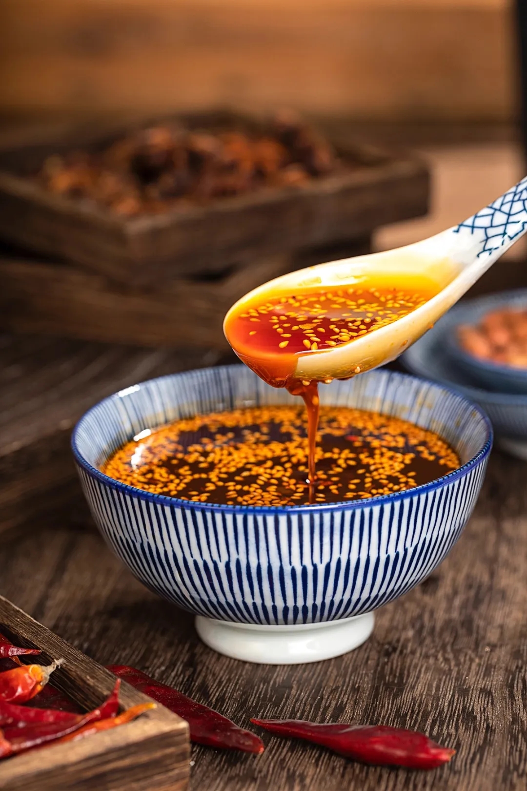 滋啦啦的油泼辣子就是秦人的腔调,附油泼辣子的做法