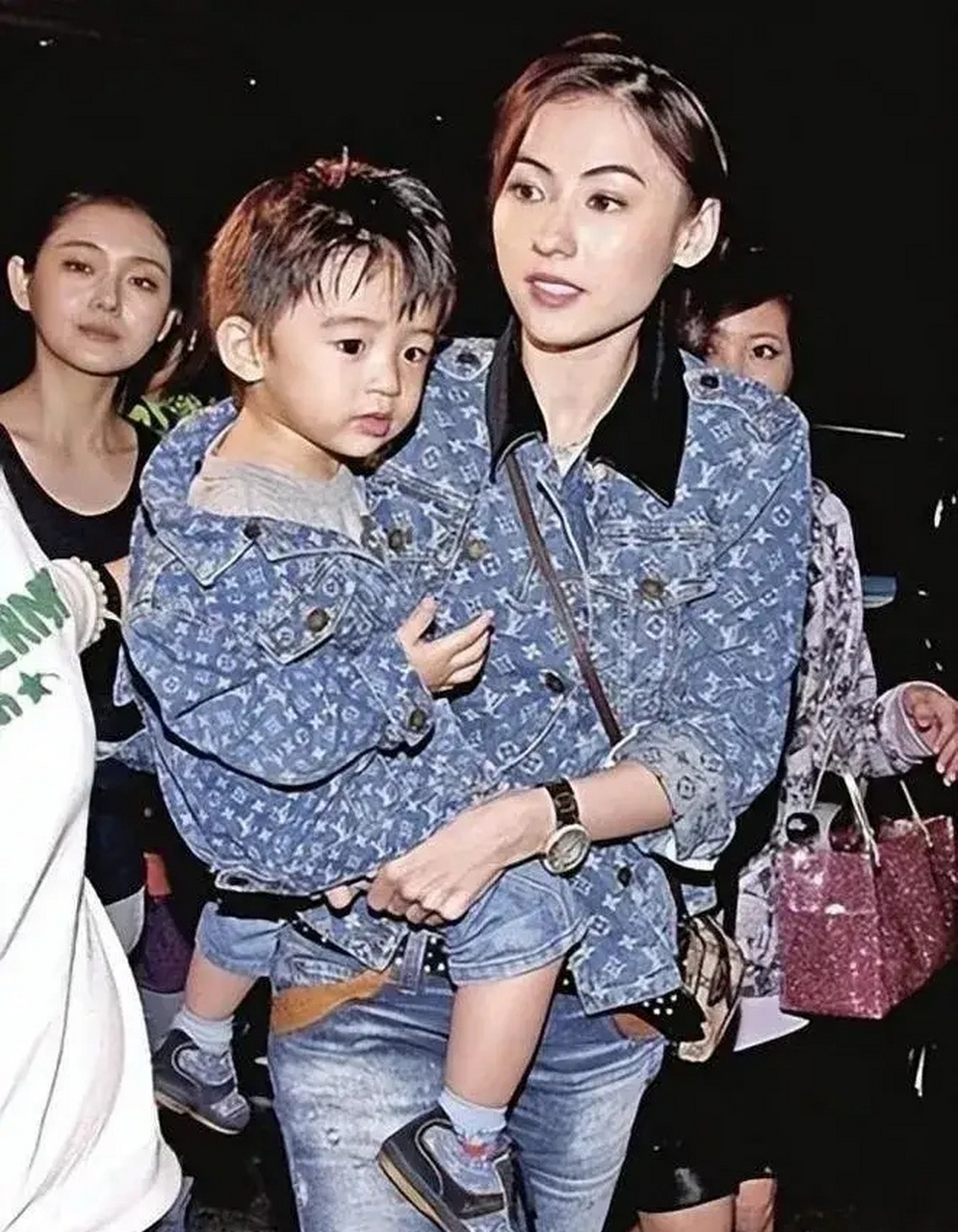 张柏芝坦言:自己不是婚内出轨,离婚和照片门也没有关系.