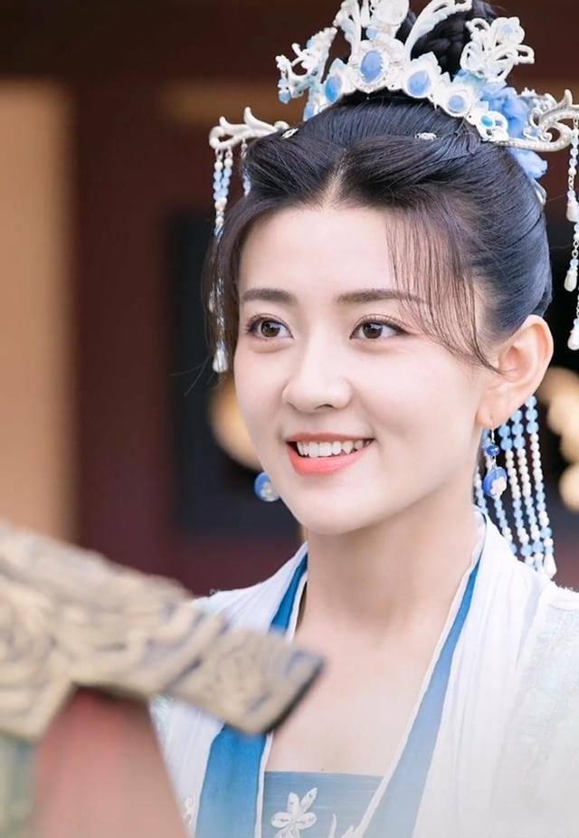 演员梁洁个人资料简介 梁洁个人资料简介  第1张