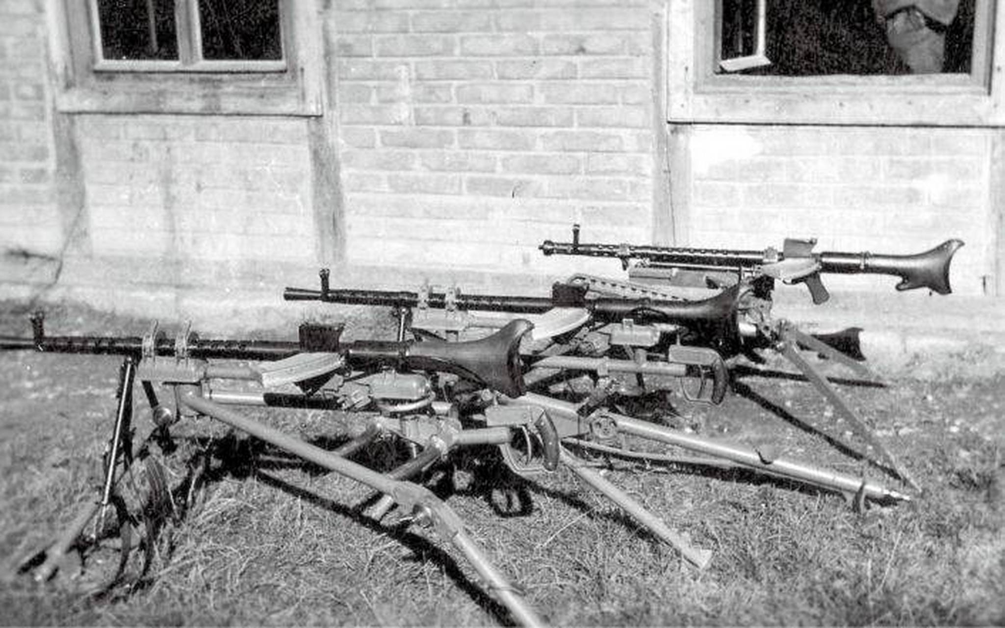 mg系列鼻祖:mg30通用机枪 mg30是德国莱茵金属公司于20世纪30年代研制