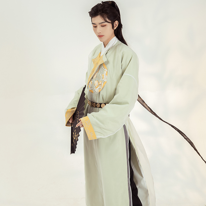 帅气的男款汉服