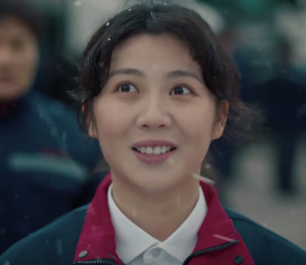 刚演完《麓山之歌》,如今客串《底线》,石洁茹真的很美很有灵气