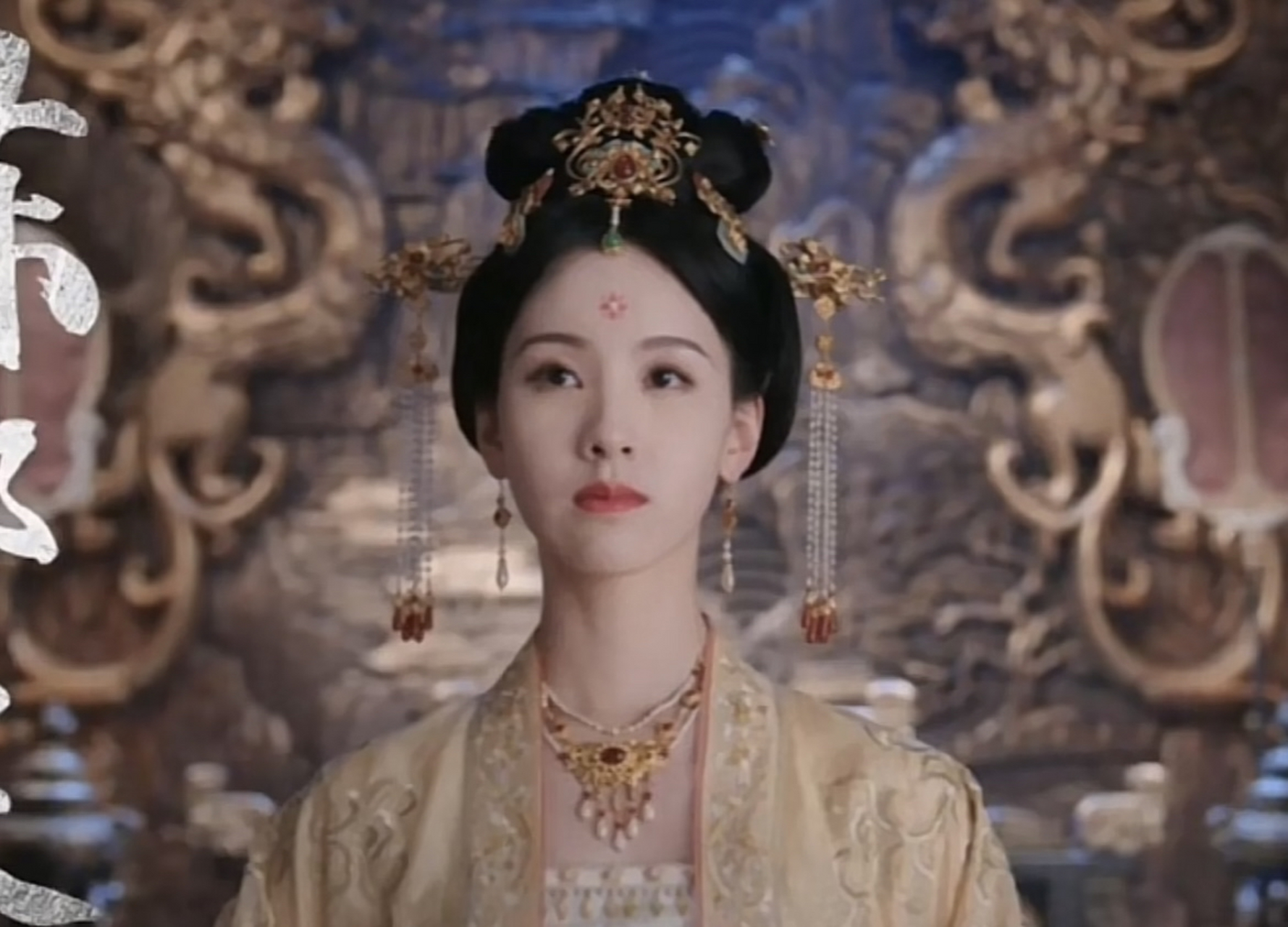 陈都灵到底还客串了多少古装剧,一念关山里饰演皇后萧研,云之羽里饰演