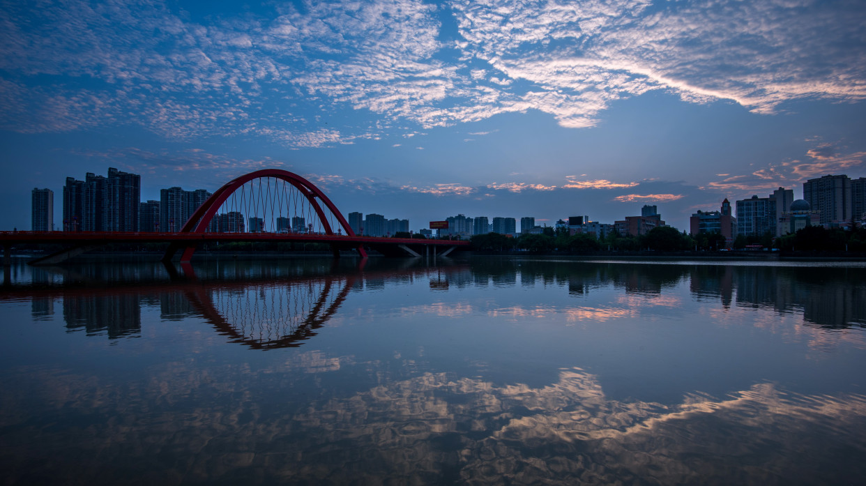 大美德陽彩虹橋